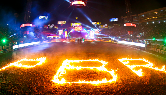 Professional Bull Riders: 10 lugares pelo mundo onde assistir às disputas de montaria em touros Professional Bull Riders: 10 lugares pelo mundo onde assistir às disputas de montaria em touros