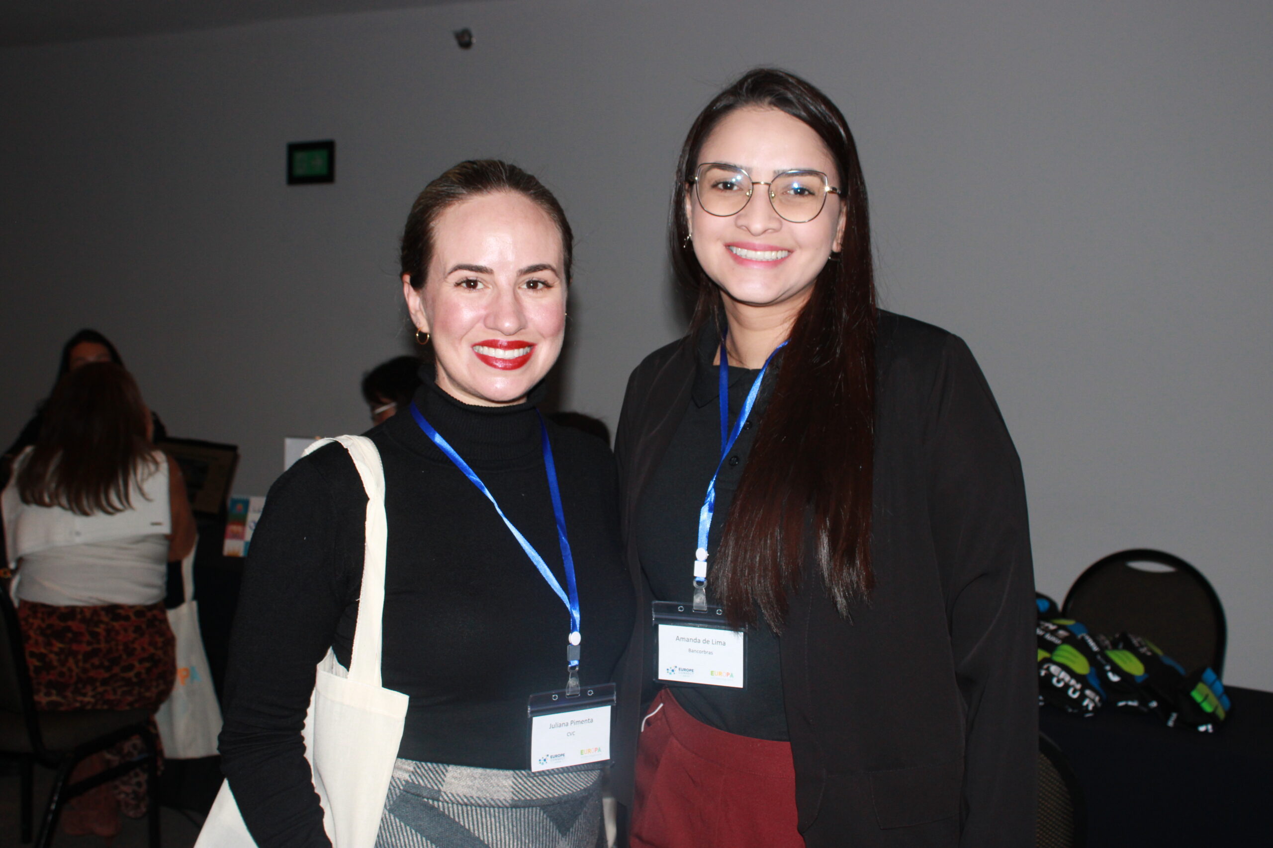 Juliana Pimenta, da CVC; e Amanda de Lima, da Bancorbrás