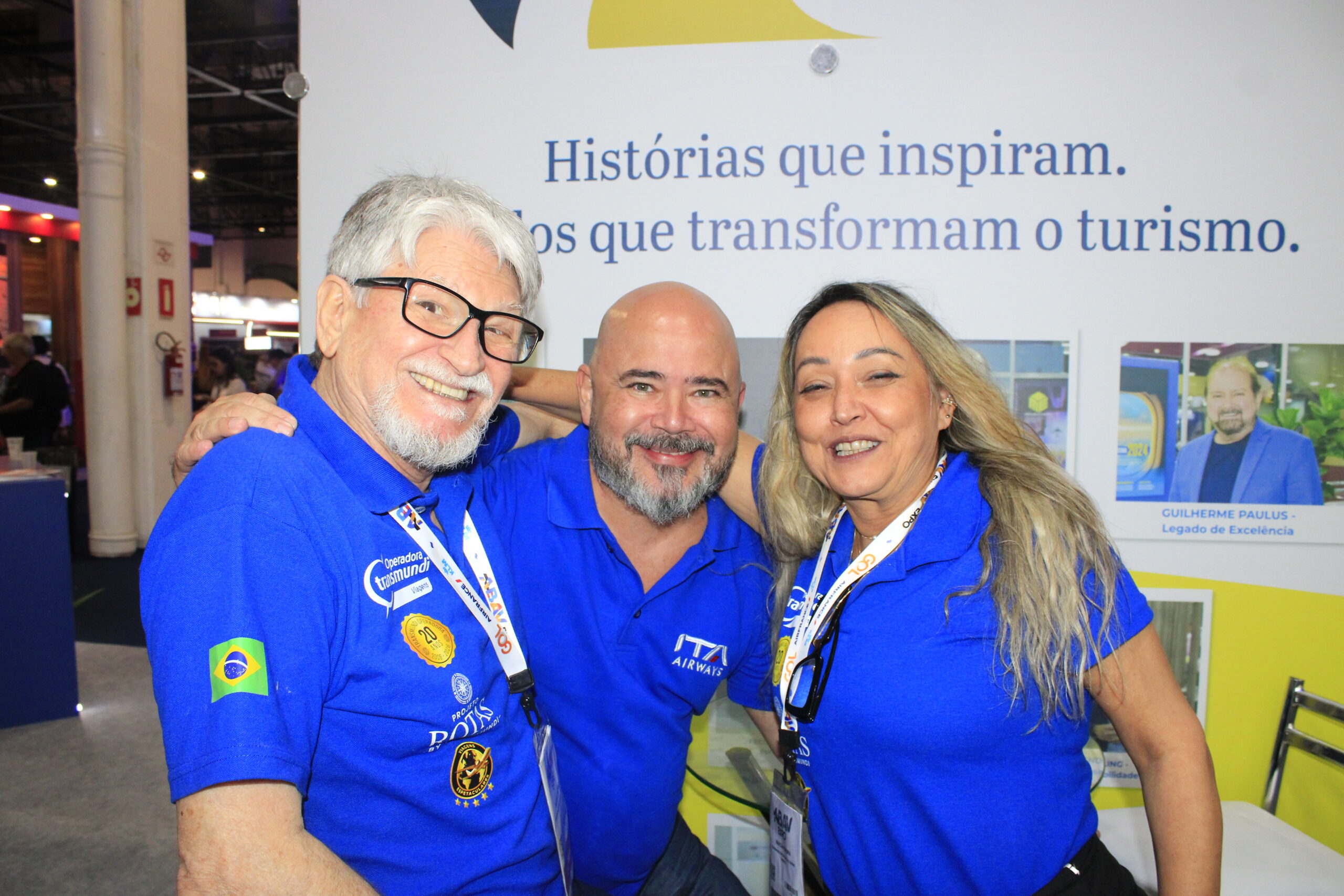 Miguel Andrade e Marcia Pereira, da Transmundi, com Murilo Cassino, da ITA Airways