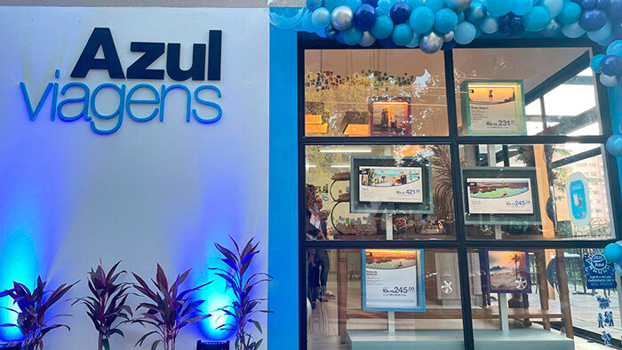 Azul