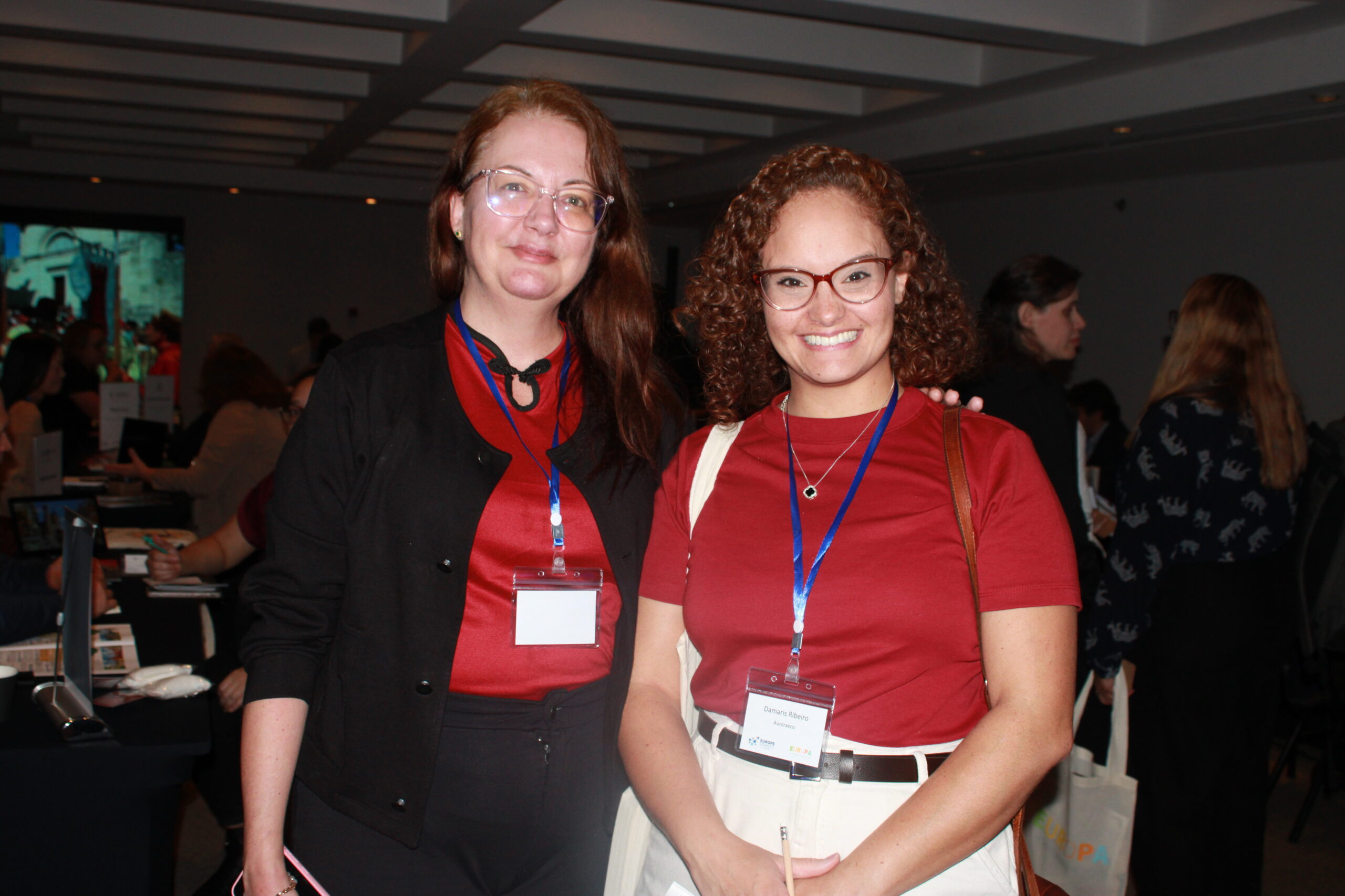 Rebecca Sorban e Damaris Ribeiro, da Aroraeco