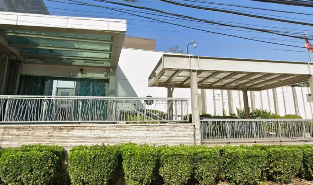 Consulado dos EUA em Porto Alegre retoma atendimento após suspensão por segurança Consulado dos EUA em Porto Alegre retoma atendimento após suspensão por segurança
